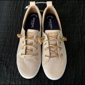 NEW Sperry Tennis shoes Size 9